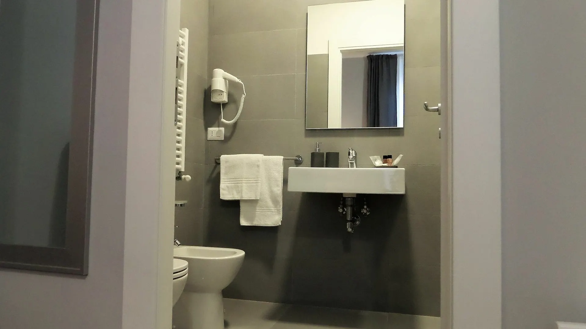 325 Rooms Ai Fori Rome